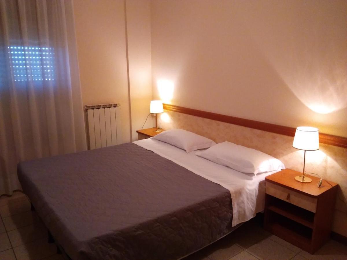 Hotel Rose&Crown Correggio Dış mekan fotoğraf