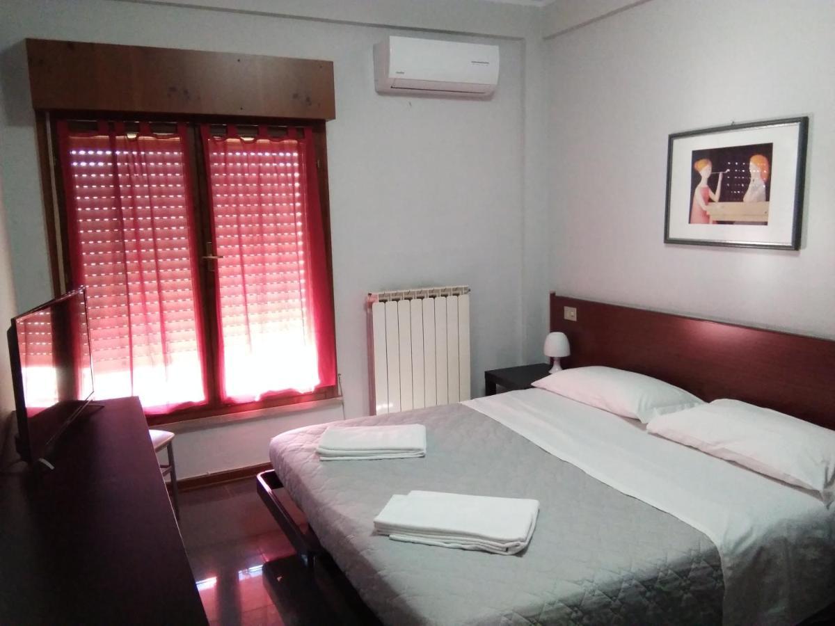 Hotel Rose&Crown Correggio Dış mekan fotoğraf