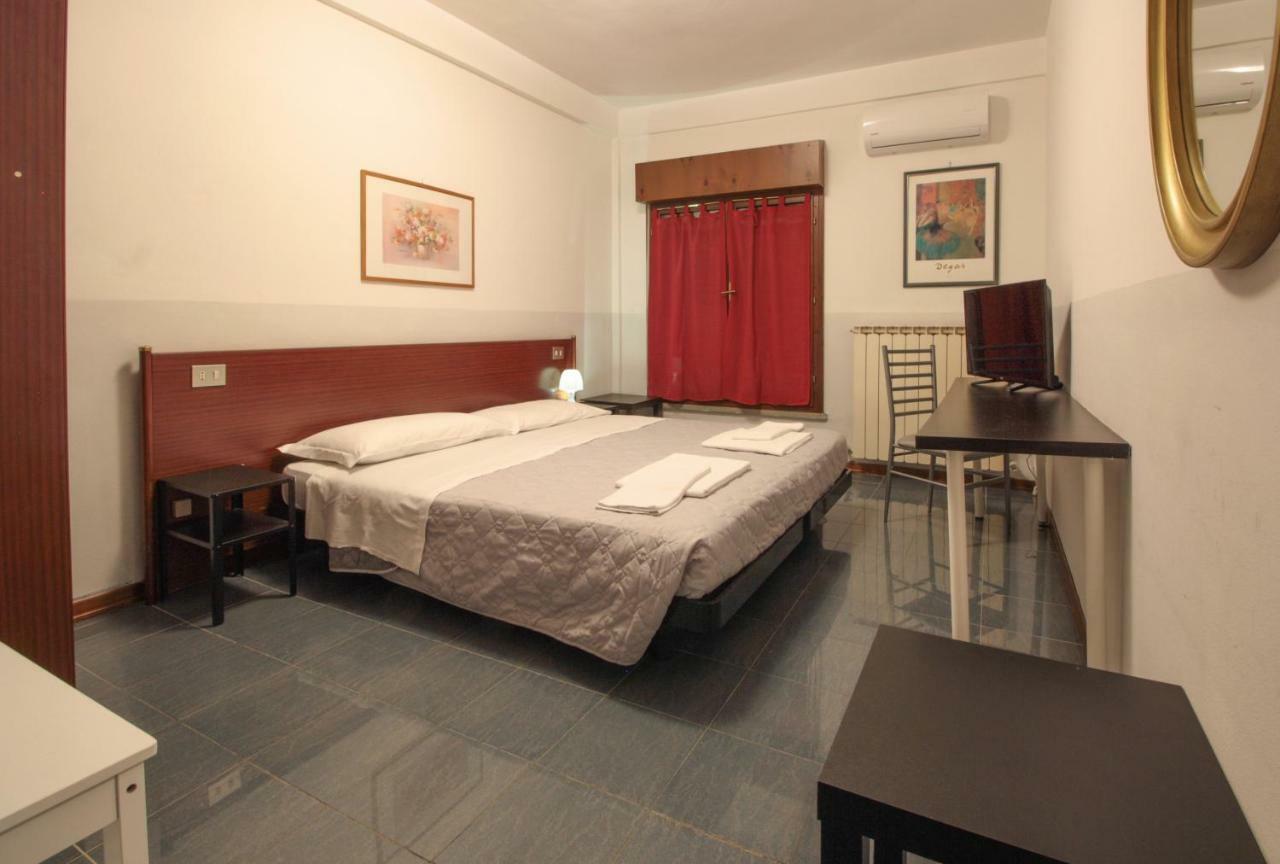 Hotel Rose&Crown Correggio Dış mekan fotoğraf