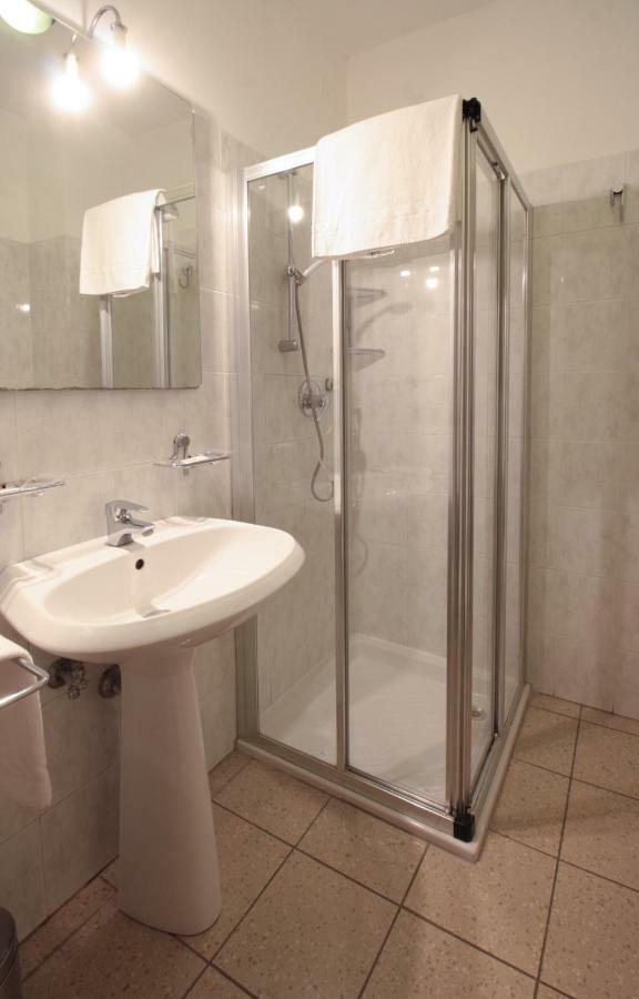 Hotel Rose&Crown Correggio Dış mekan fotoğraf