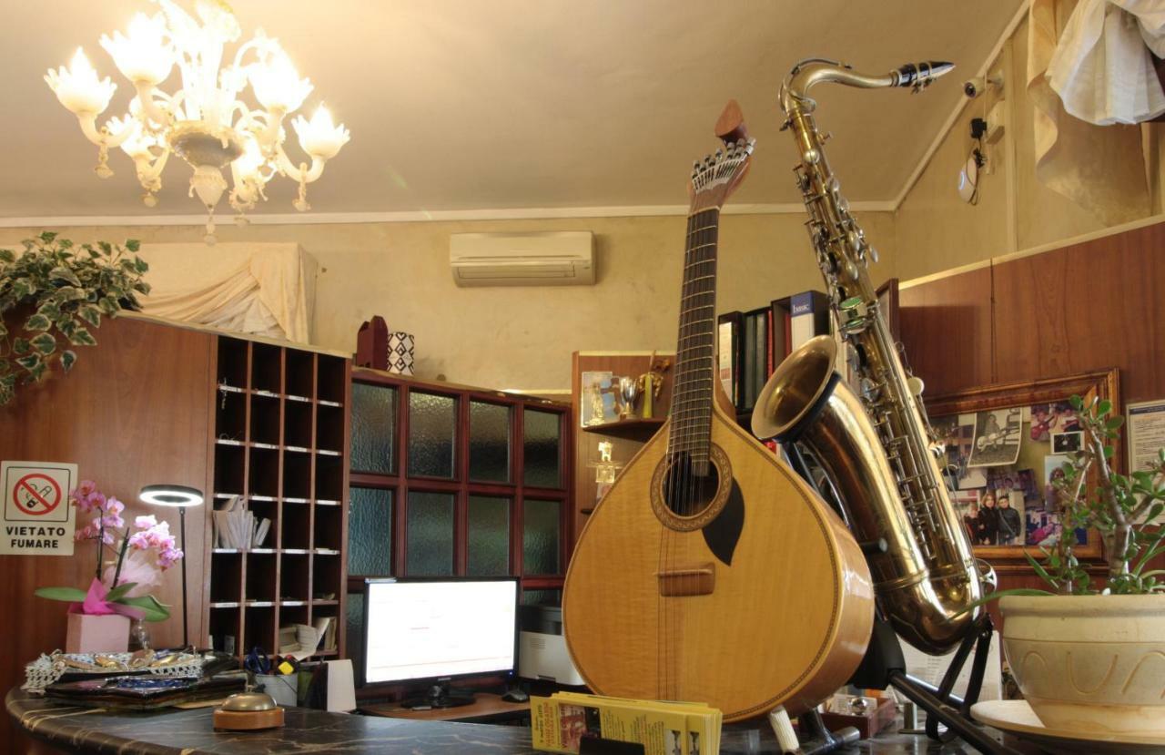 Hotel Rose&Crown Correggio Dış mekan fotoğraf